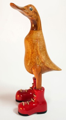 Фигурка «Утка в красных сапожках» из ценных пород дерева (25 см)
