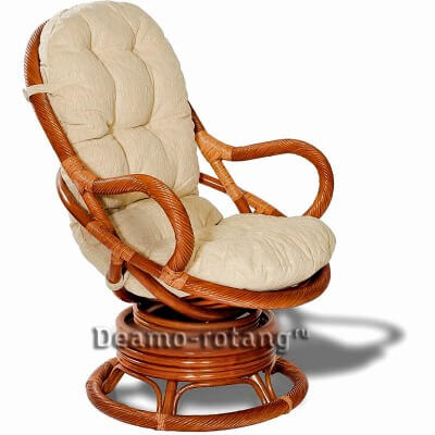 Кресло-качалка вращающееся из натурального ротанга Роялти  (цвет: коньяк)